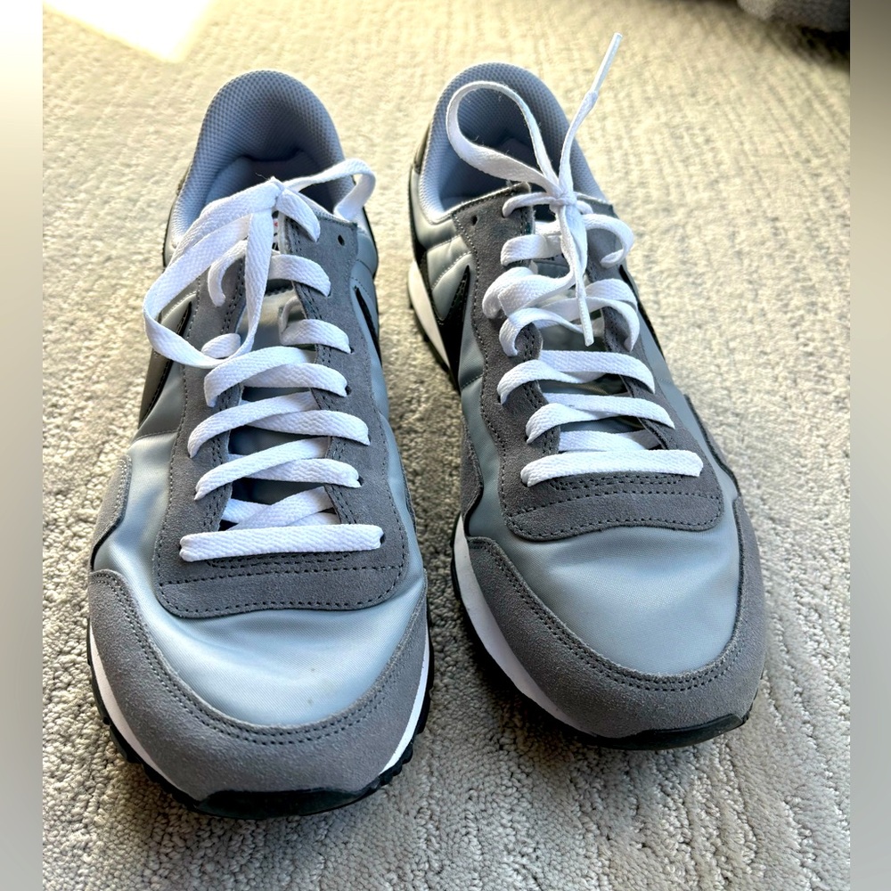 Men’s Nike Pegasus 83 Wolf Grey size US 13M